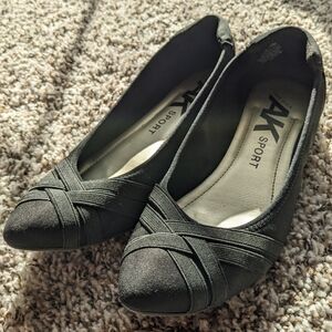 Women's Black Flats